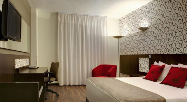 Quality Hotel Curitiba, Забронировать Отель Батл Куритиба