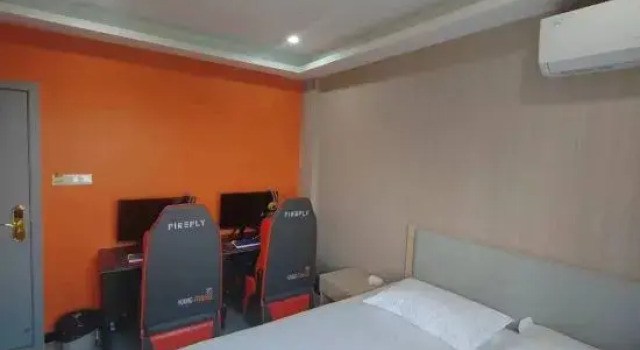 Zhuoyue E-Sports Hotel (Wuhan Hubei University of Technology Store), Забронировать Отель Ухань Хубэй, рядом с Технологический университет Хубэй