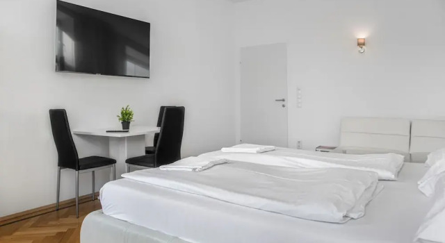 Perfect 7BR Stay Near Hauptbahnhof, Prenota Appartamento Vienna Austria, vicino a Centro Convegni Gösserhalle