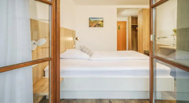 Hotel Garni Gästehaus am Mühlbach, Rezervasyon Otel Ottobeuren Allgäu
