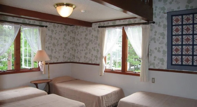 Pension Hakuba Tsushin, Prenota Hotel Hakuba 