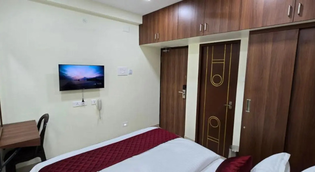 Hotel NJ RESIDENCY NEAR DLF IT PARK, RMZ SOFTWARE PARK, L&T ECC, CHENNAI TRADE CENTRE & MIOT, Забронировать Отель Недорогие отели штата Тамилнада, недорого