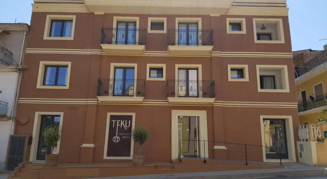 Teku Boutique Hotel