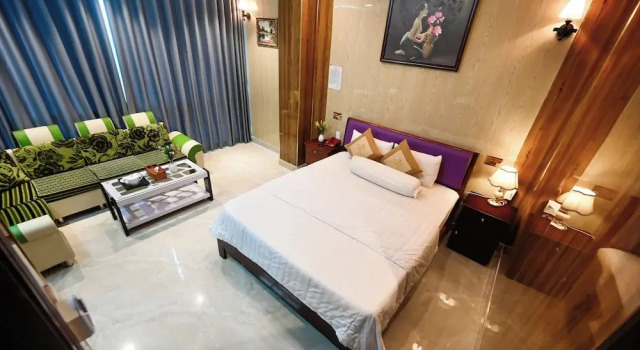 Ly Ly Hotel