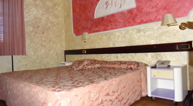 Двухместный номер Standard Benny Hotel