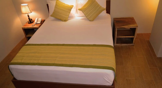 Люкс с балконом White Beach Suites Boracay