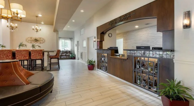 Номер Deluxe Best Western PLUS Vineyard Inn and Suites