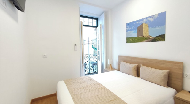 Семейный номер Standard с балконом и с видом на город Misericórdia Rooms