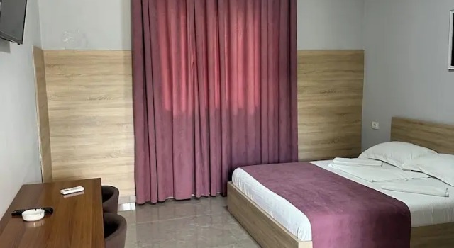 Двухместный номер Standard с балконом и с видом на сад Sweet Hotel