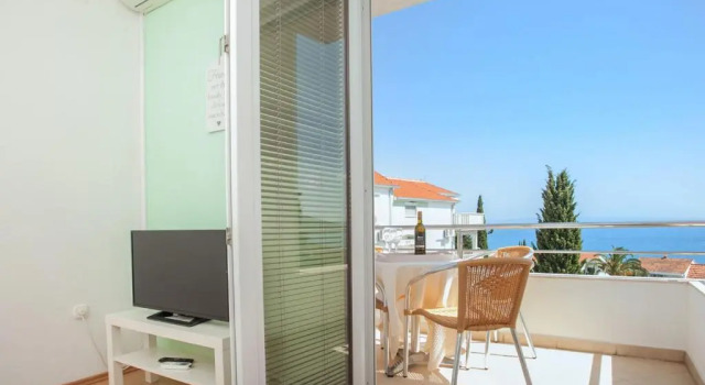 Апартаменты с 2 комнатами с балконом и с видом на море Apartments Kairos