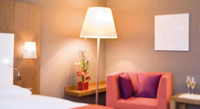 Люкс Mövenpick Hotel Zurich Airport