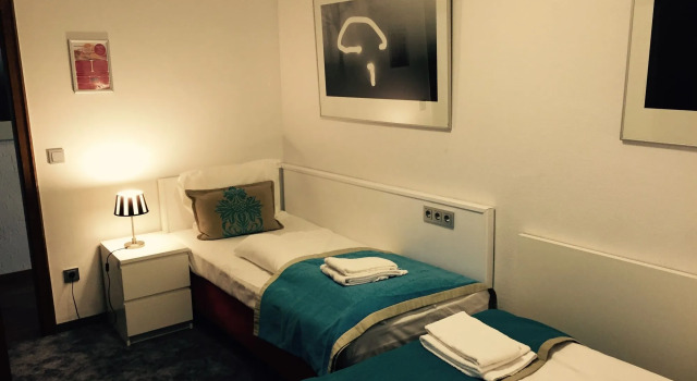 Dom Hotel Am Romerbrunnen, Prenota Hotel Altstadt-Nord Colonia
