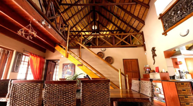 Khaya Umdani Guest Houses, Забронировать Гостевой дом Отели Мпумаланга с парковкой, Парковка