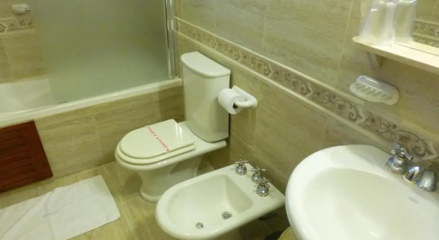 Люкс Garden House Hotel