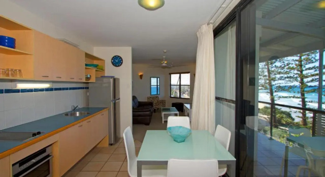 Апартаменты c 1 комнатой рядом с пляжем The Beach Retreat Coolum