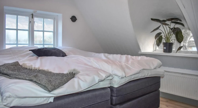 Amazing Home In Staffanstorp, Book Hotel  