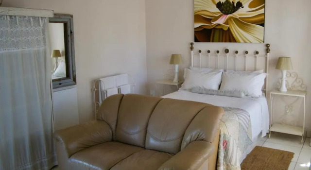 LA Guesthouse, Забронировать Отель Пит-Ретиф Мпумаланга