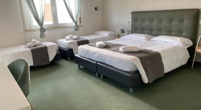 Четырёхместный номер Standard с видом на море Hotel Concordia