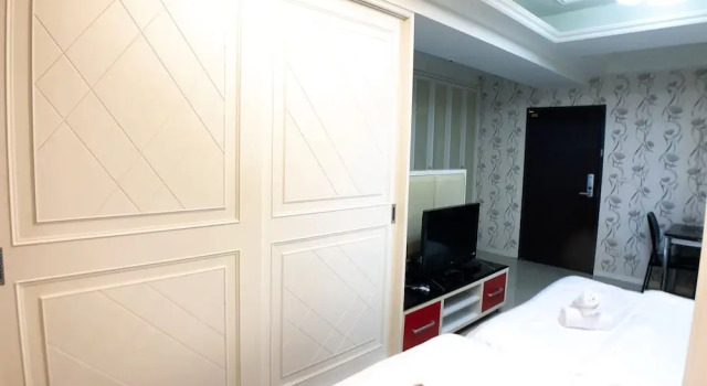 Q square Garden Apartment 13