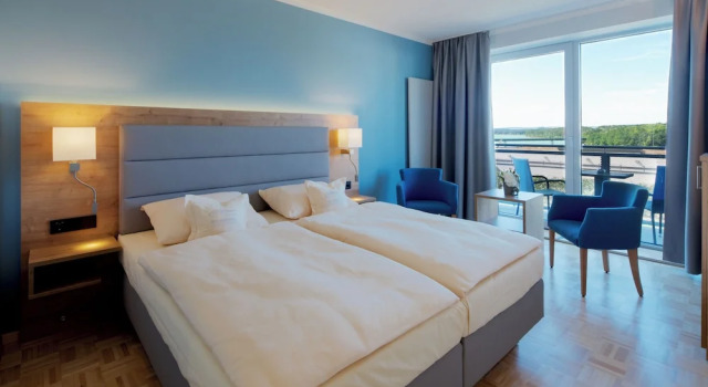 Двухместный номер Standard с видом на озеро Bio-Seehotel Zeulenroda