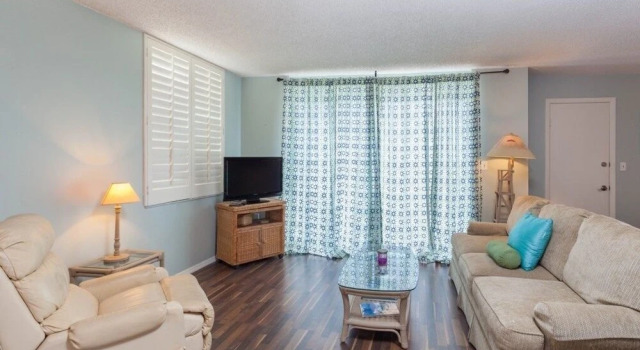 Bonita Beach & Tennis Unit 1702 1 Bedroom Condo by Redawning, Забронировать Отель Бонита-Спрингс Southwest Florida, рядом с Парк Bonita Beach