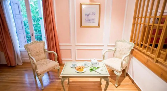Standard room with garden view Delphi Palace