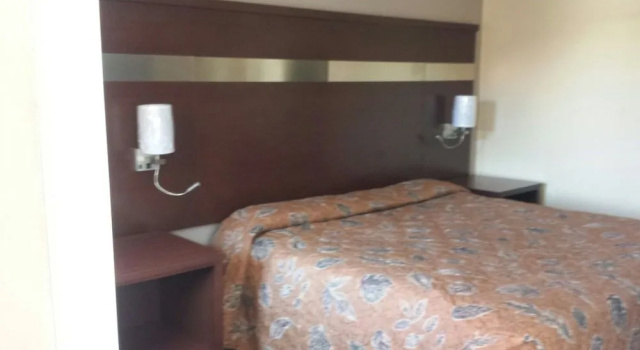 Taylor village inn and suites