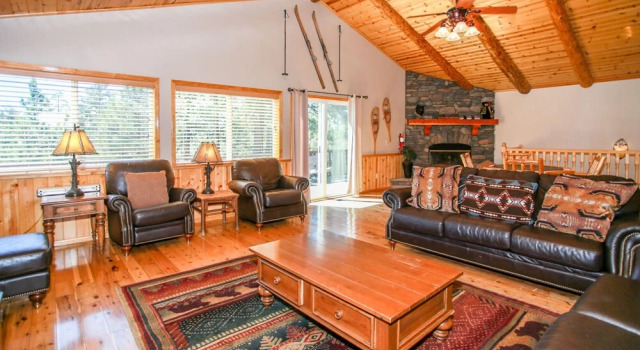 Angel View Chalet 885 by RedAwning, Забронировать Шале Биг-Бэар-Сити San Bernardino Mountains
