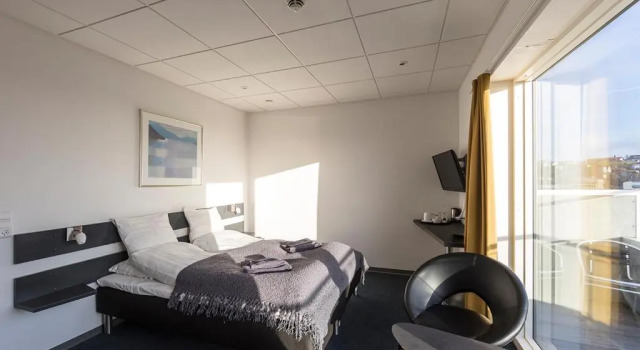 Двухместный номер Deluxe с балконом и с видом на море 62N Hotel - City Center