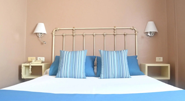 Полулюкс Hotel RF Astoria