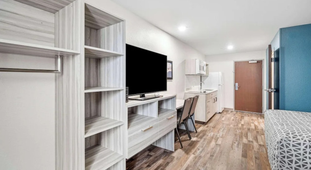 Четырёхместный люкс WoodSpring Suites Fort Myers - Cape Coral