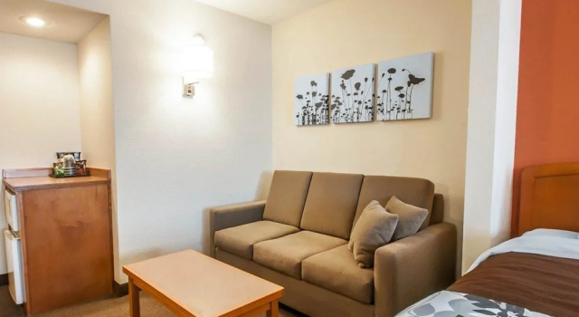 Люкс Sleep Inn & Suites Lake of the Ozarks