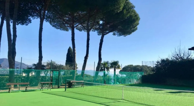 Апартаменты Residence "Delfino" con Piscina e Campo da Tennis