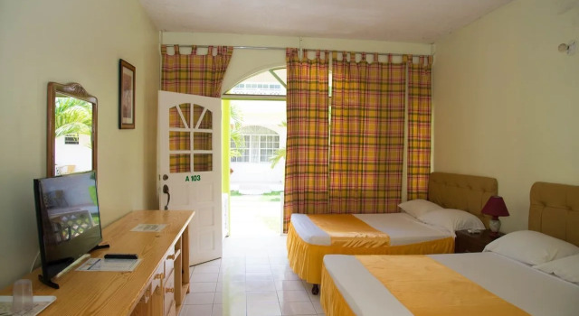 Fun Holiday Beach Resort, Rezervovat Lázně / Resort Negril Westmoreland