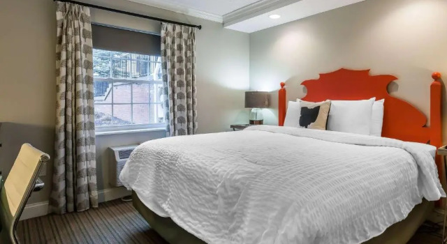 Номер Deluxe The Aurora Inn Hotel and Event Center