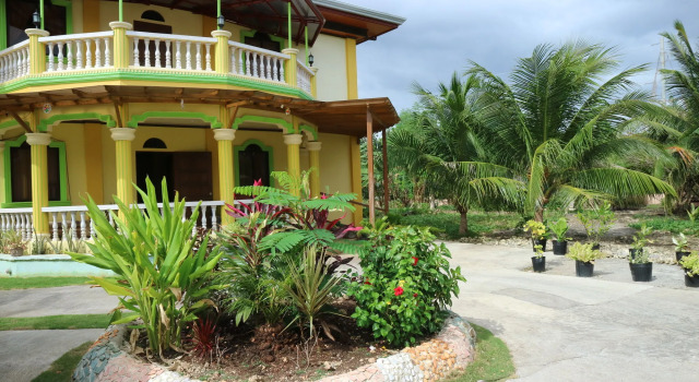 Villa Emilia Pension House, Buchen Sie Villa Villen in Tawala, Villa