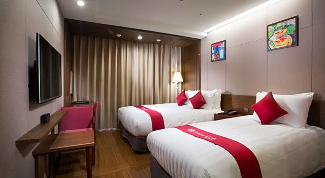 Двухместный номер Superior RAMADA Jeonju Hotel