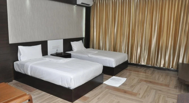Shan Shwe Myanmar Hotel, Book Hotel Hotels & Accommodations in Tachilek, Hotel