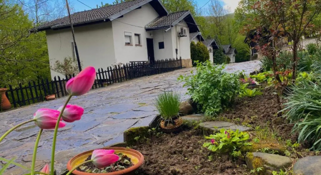 Комплекс Света Гора, Reserva ahora Hotel Troyan Lovech Province
