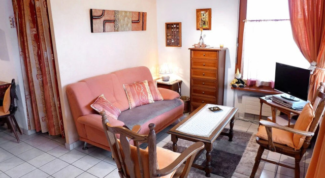 Valdor Lens in Lens With 1 Bedrooms and 1 5 Bathrooms, Book Hotel 3-stjernede hoteller i Lens, 3*