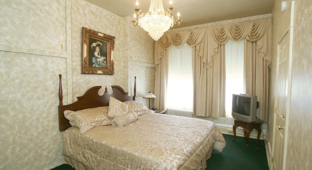 Двухместный люкс с видом на город Historic Franklin Hotel