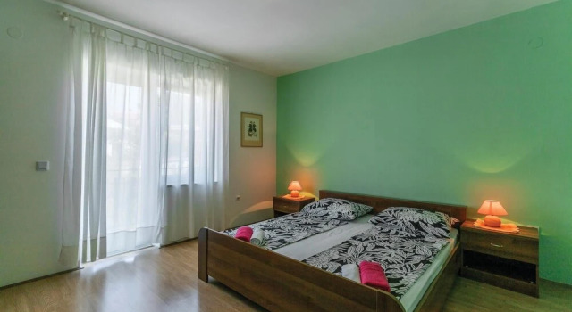 Beautiful Apartment in Rovinjsko Selo With 4 Bedrooms