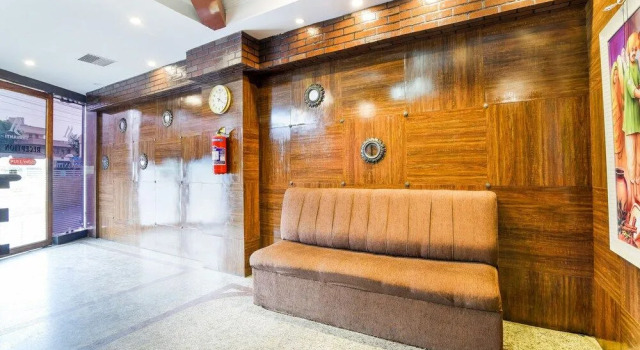 Oyo Flagship 41595 Gayatri Grand, Rezervovat Hotel Hotely v Andhra Pradesh s parkováním, Parkování