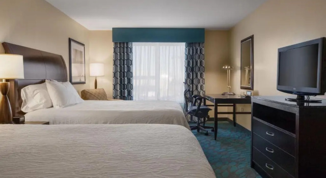 Четырёхместный номер Premium Hilton Garden Inn Fargo