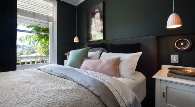 Harts Lane Stag & Millies -stylish, pet friendly and views, Book Hotel Daylesford 