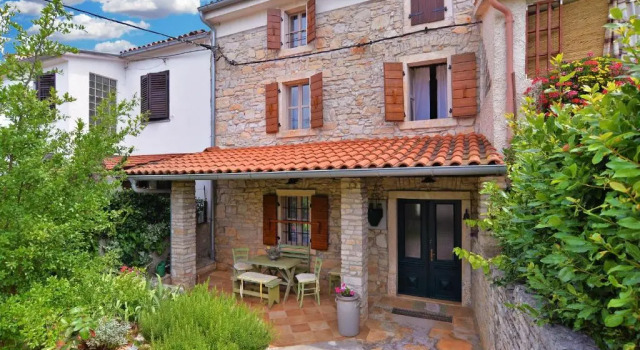 House Adriana 1715
