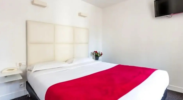 Одноместный номер Comfort Alfred Hotels Paris Lecourbe- Hôtel Rénové