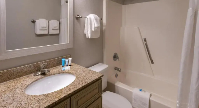 Апартаменты с 2 комнатами Sea Mystique Resort