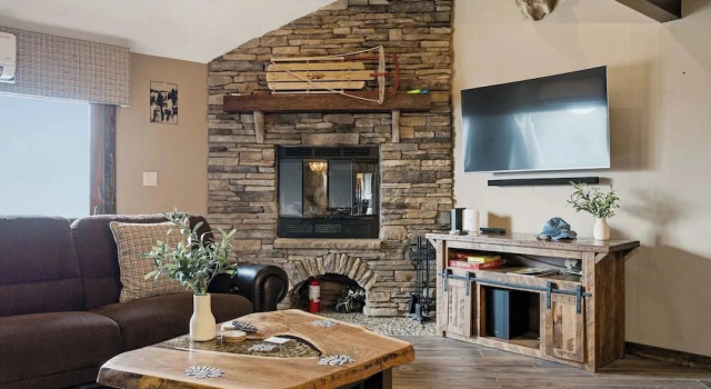 Sunbird Lodge by Avantstay Gated Community + Indoor Pool Access + Fitness Center + Tennis Court, Book Feriehus Tannersville Hunter Mountain