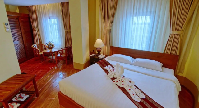 Двухместный номер Superior с красивым видом из окна Shwe Ingyinn Hotel
